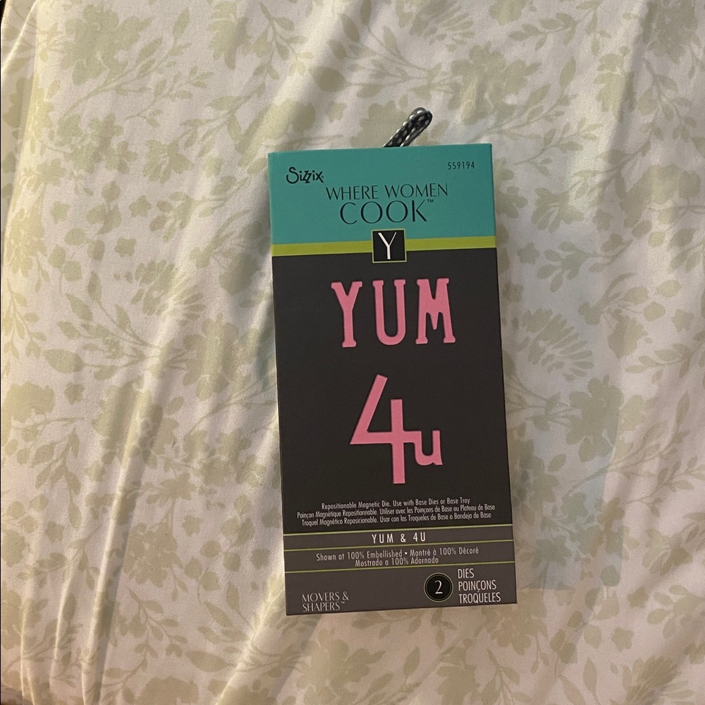 Sizzix Magnetic Die Set with Bright Pink and Teal Accents